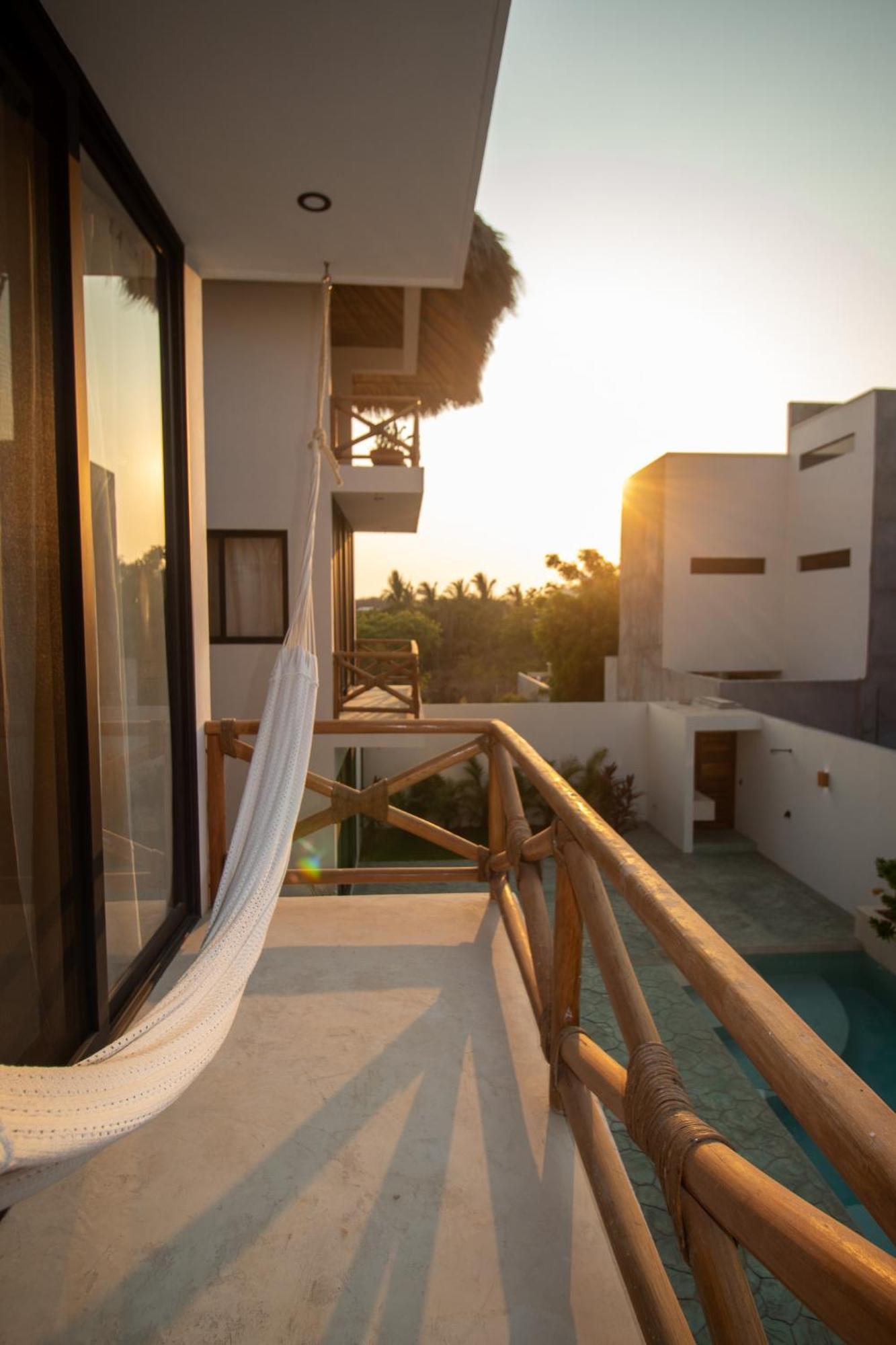 Casa Raffaella Modern Apartments With Ac Pool Starlink Puerto Escondido  Luaran gambar